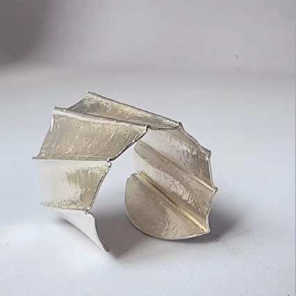 Folded Silhouette Ring sterling silver 950 artisan jewelry Hero view